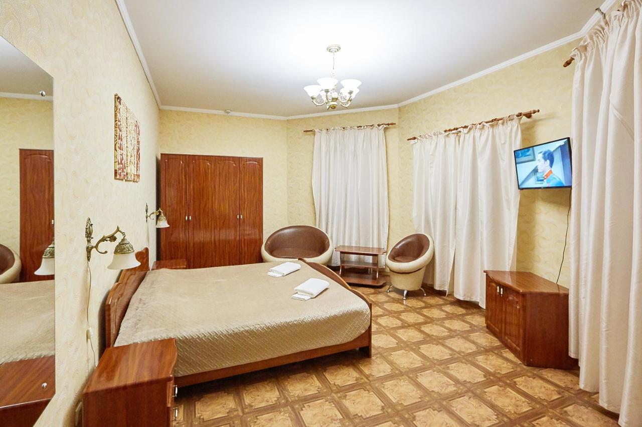 Hotel Barbaris Κίεβο Εξωτερικό φωτογραφία